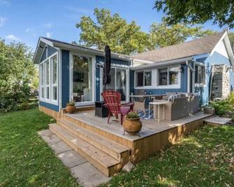 Cozy oasis by the Trent River/Rice Lake - Norwood - Patio