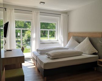 Hotel & Pension Dat greune Eck - Soltau - Schlafzimmer
