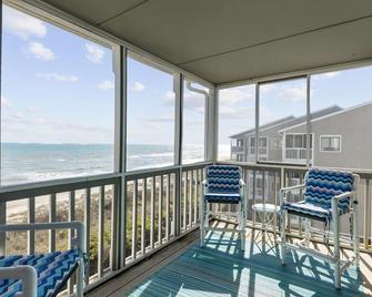 Breakers C32 2 Bedroom Condo by RedAwning - Pine Knoll Shores - Balcony