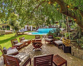 Villa Helderberg - סומרסט ווסט - פטיו