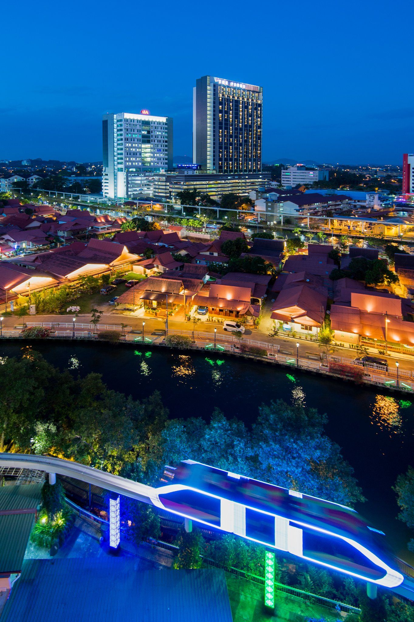 ذا باينز ميلاكا - مالاكا - المظهر الخارجي