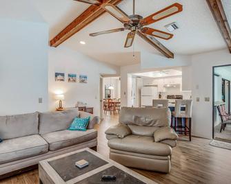 Blue Skies - Englewood - Living room