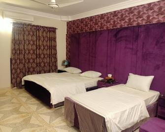 Karachi Guest House - Karachi - Habitación