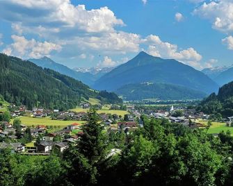 Lush Holiday Home in Hüttau near Ski Area - Hüttau - Outdoors view