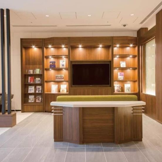 Front desk view of Hotel Keihan Yodoyabashi