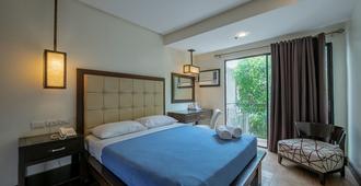 Rosvenil Hotel - Tacloban City - Bedroom