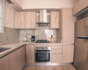 Fully Serviced Apartment at Regatta Living - 3A - Santo Domingo (Dominicaanse Republiek) - Keuken
