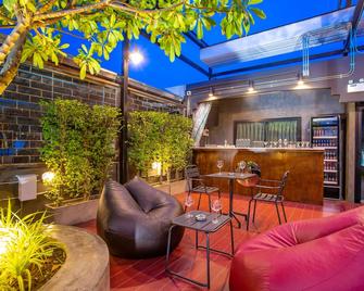 Kaen Hostel - Pattaya - Patio
