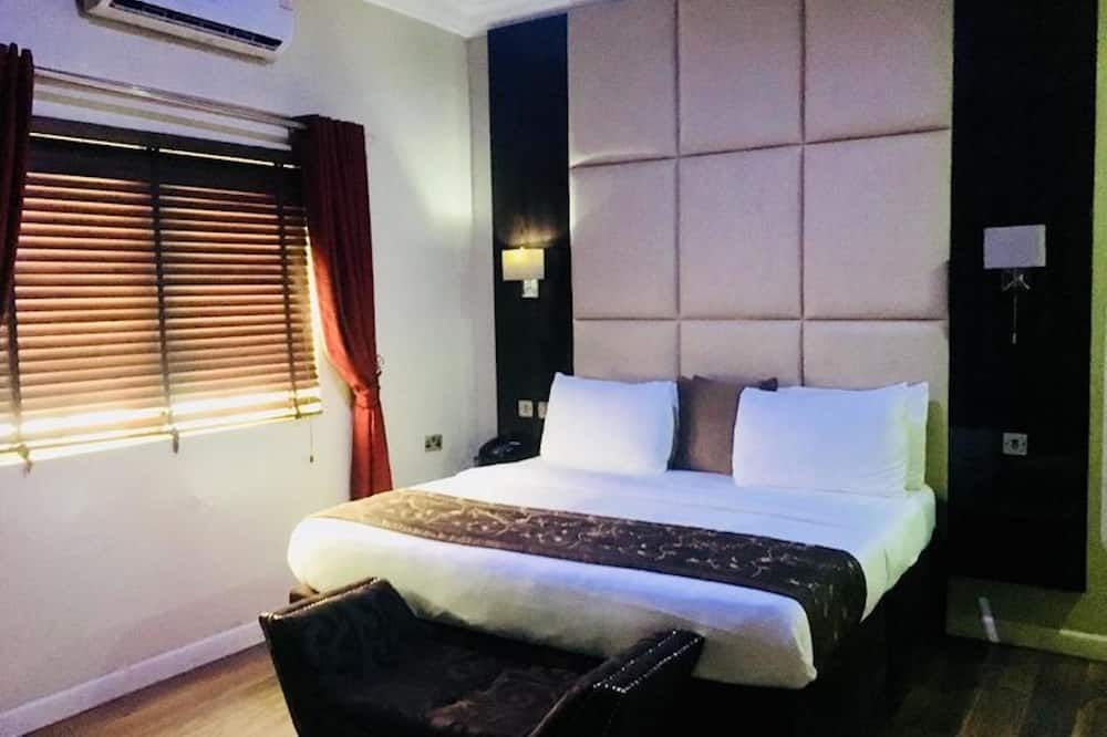 De Brit hotel - Benin City - Bedroom
