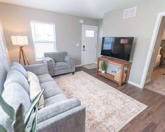 Susitna Suites - Wasilla - Living room