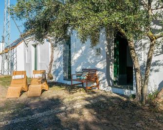 House of the Engineer (4 rooms, 8 Guests) - El Granado - Patio