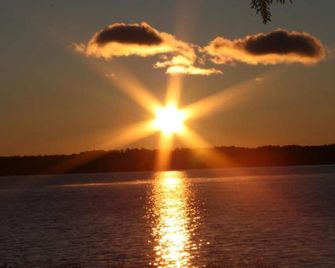 My Friends Inn Manitoulin - Manitowaning - Outdoor view