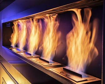 Gite & Spa Privatif Glam'88 - Vosges - Remiremont - Kamervoorziening