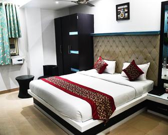 Frontline Residency - Patna - Bedroom