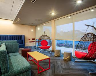 Tru by Hilton Ocean City Bayside - Ocean City - Lobby