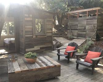 The Flying Pig Treehouse Oasis - Topanga - Patio