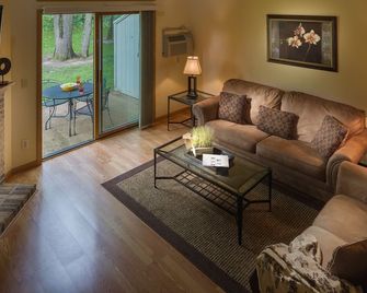 Tamarack Wisconsin Dells a Ramada by Wyndham - ווינסקונסין דלז - סלון