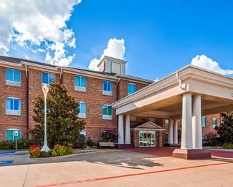 Best Western Plus Waxahachie Inn & Suites - Waxahachie - Building