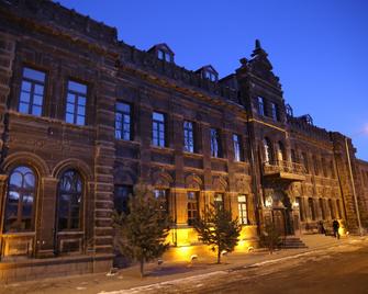 Cheltikov Hotel - Kars - Budova