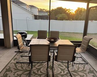 Charming 2-bedroom apartment in house with AC, WiFi included - Apopka - Patio