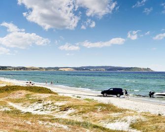 3 Bedroom Awesome Home In Ebeltoft - Ebeltoft - Strand