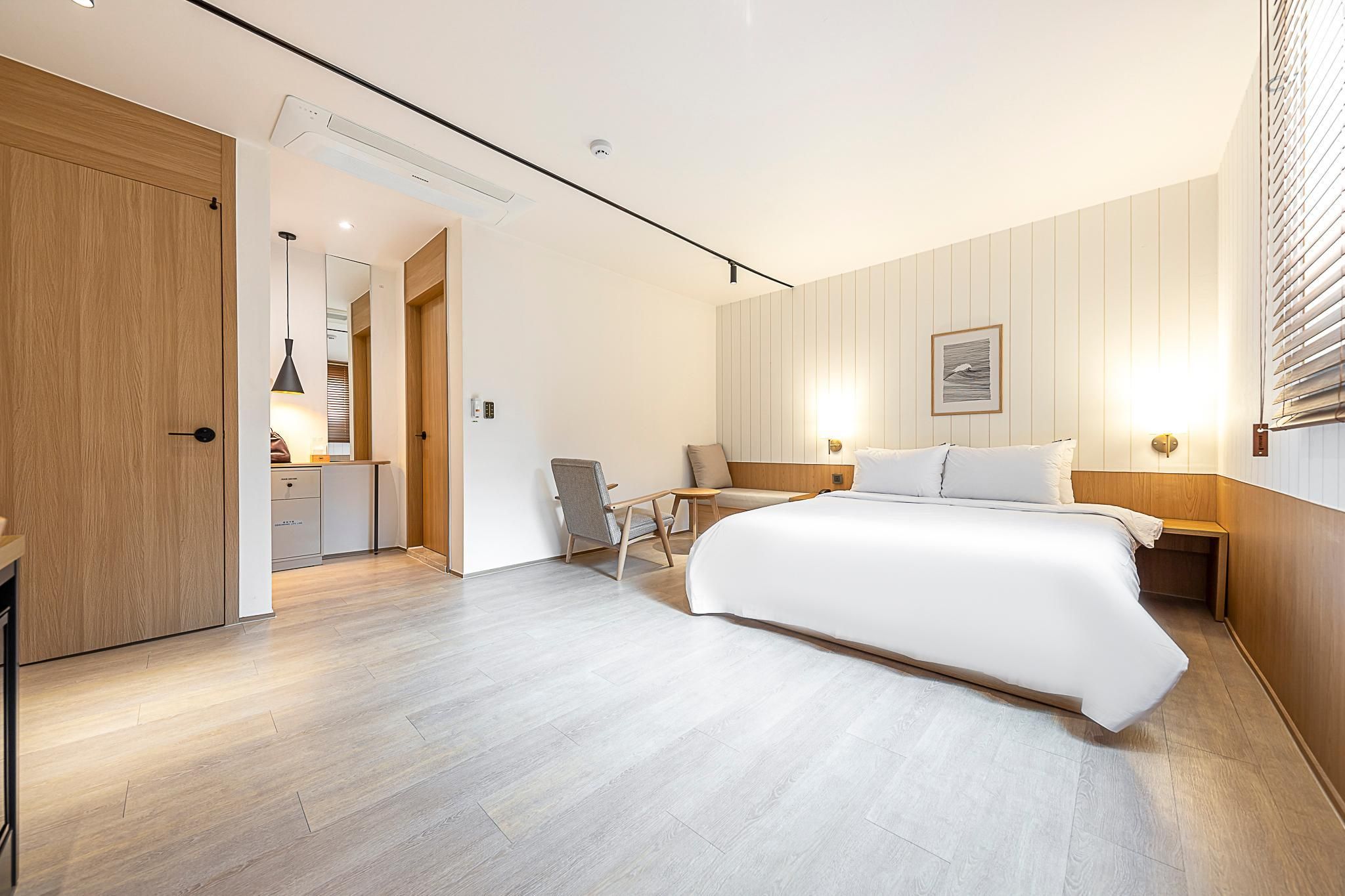 Hotel Seven Bricks Gwangju Station Branch thumbnail 2