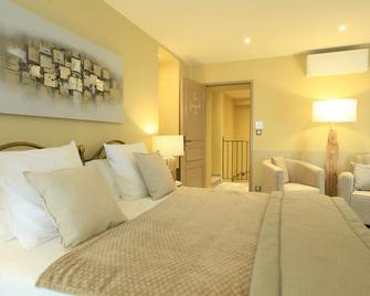 New in 2020, 5 guest rooms, tastefully decorated, ideal location! - Saint-Rémy-de-Provence - Bedroom