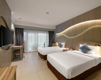 Amora Beach Resort Phuket - Choeng Thale - Schlafzimmer