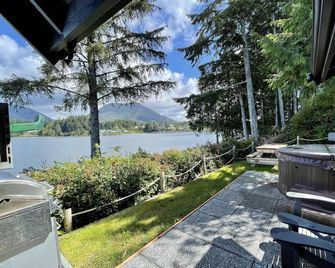 Doc Holiday Cabin - Ucluelet - Balkon