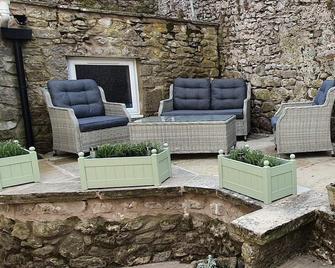 A holiday barn in the Arnside and Silverdale AONB - coast, lakes and fells! - Carnforth - Patio