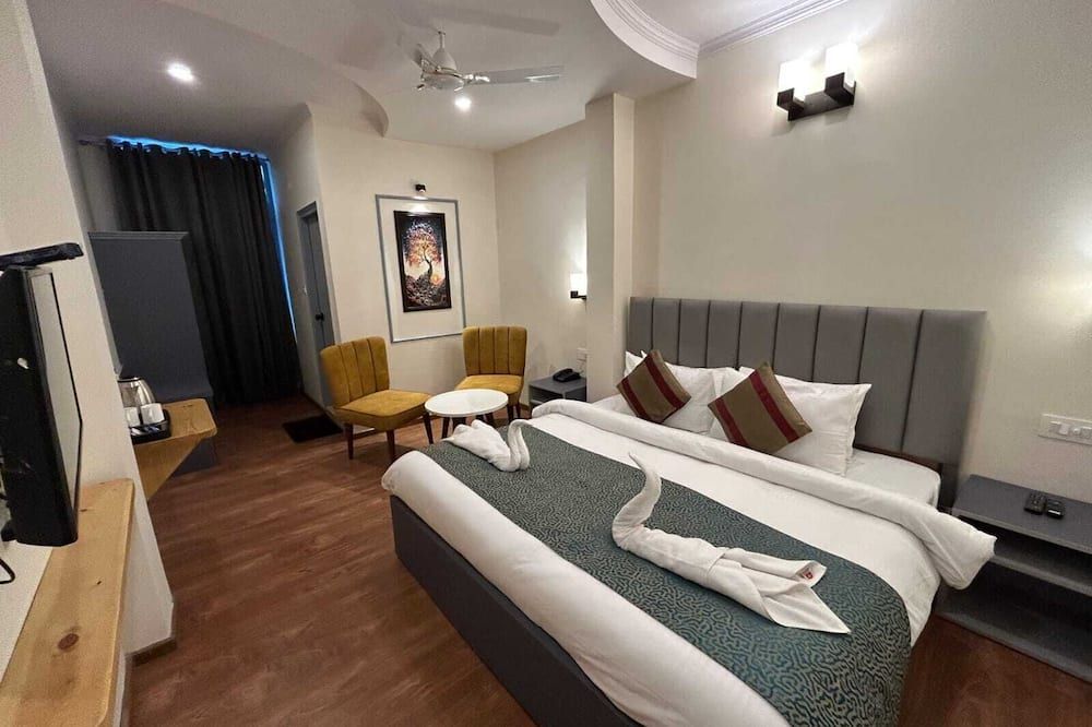 Aamod Feather Touch - נאיניטל - חדר שינה