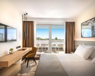 إيدين هوتل باي مايسترا كوليكشن - روفيني - غرفة نوم