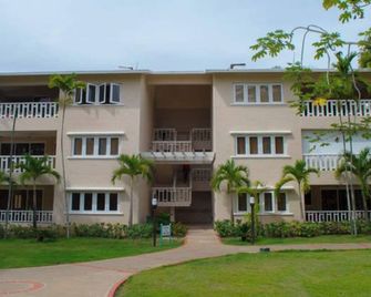 Delightful Caribbean apartment in Boca Chica - Boca Chica - Building