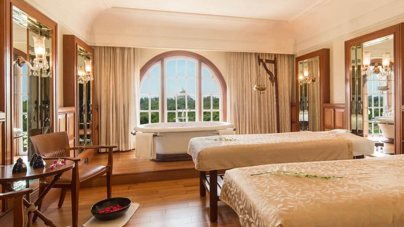 The Oberoi Amarvilas Agra