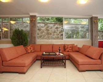 Hotel Pegasos - Nikiana - Salónek