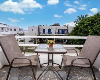 Cyclades Beach Apartments - Platis Gialos - Balkon