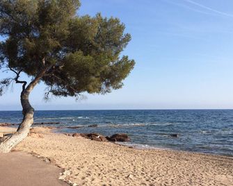 Villa Kikou , comfortable and air-conditioned near the beach - Saint-Raphaël - Beach