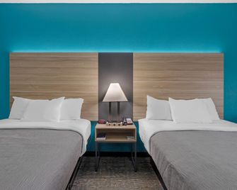 Quality Inn & Suites Edgefield - Edgefield - Bedroom