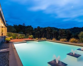 Decks of Paihia - Paihia - Pool