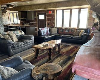 Big Lodge on the prairie - 9 BR, 8.5 BA Family destination. of SD - Pierre - Living room