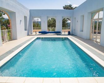 Château Ciceron - Ribaute - Piscina