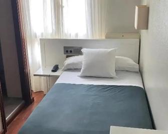 Hotel Ovetense - Oviedo