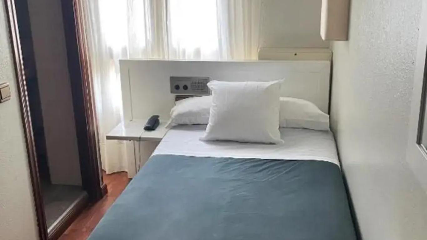 Hotel Ovetense