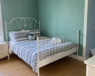 Charming Victorian Cottage Upper Unit 3 Bedroom Near Oakland's San Antonio Park - Oakland - Kamar Tidur