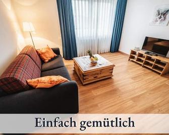 Forsters Schwarzwald Pension - Arrive - Enjoy - Feel good - Feldberg - Huiskamer