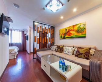 Greentree Inn Jiangsu Yancheng Dafeng Huanghainorth Road Changxins) Road Business Hotel - Yancheng - Wohnzimmer