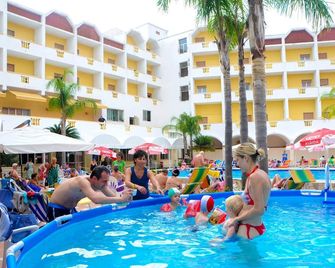 Hotel Parco Dei Principi - Scalea - Zwembad