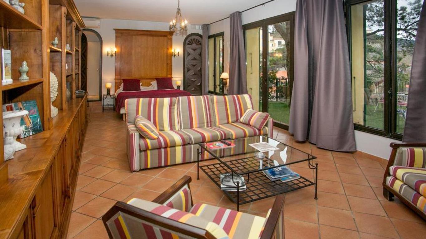 Le Relais Des Trois Mas