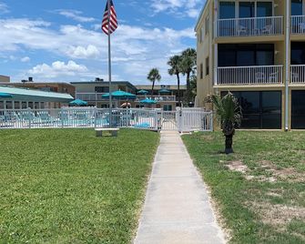 Treasure Island Beach Club 727-360-7096 - Schatzinsel