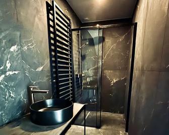 Hotel Mezza Notte - Ronse - Bathroom